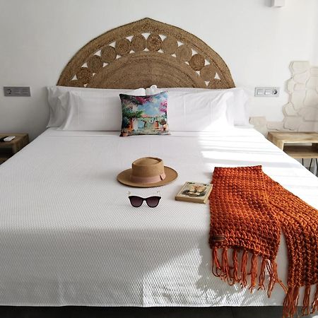 Hostal Aires Del Mar Карбонерас Екстериор снимка