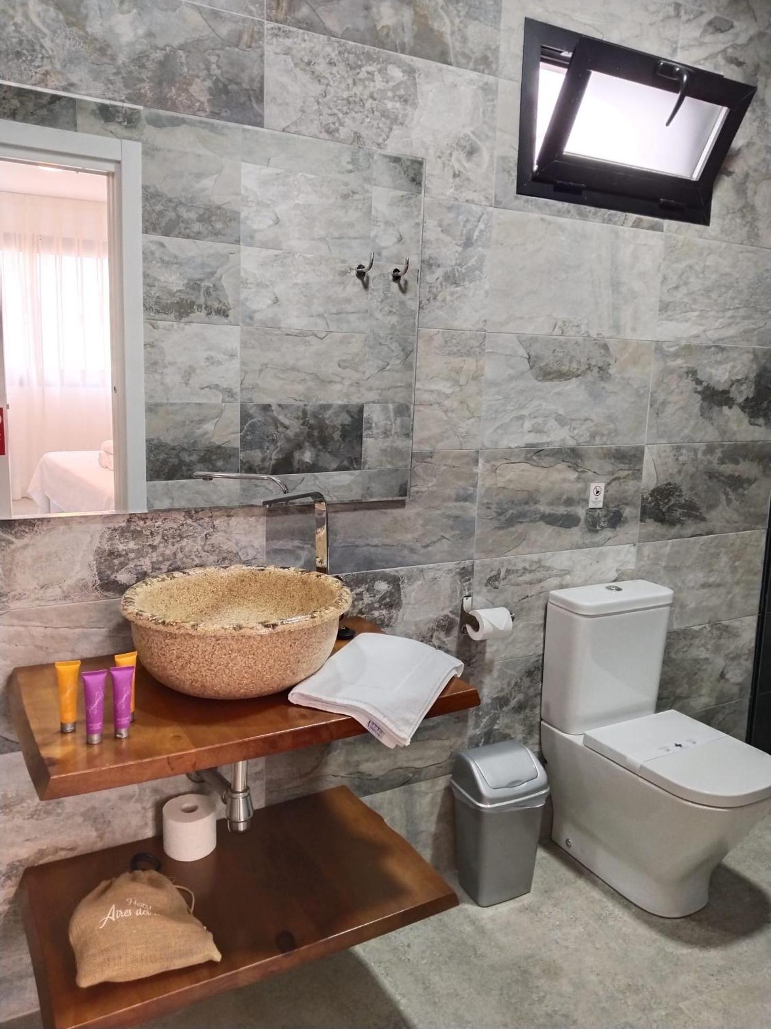 Hostal Aires Del Mar Карбонерас Екстериор снимка